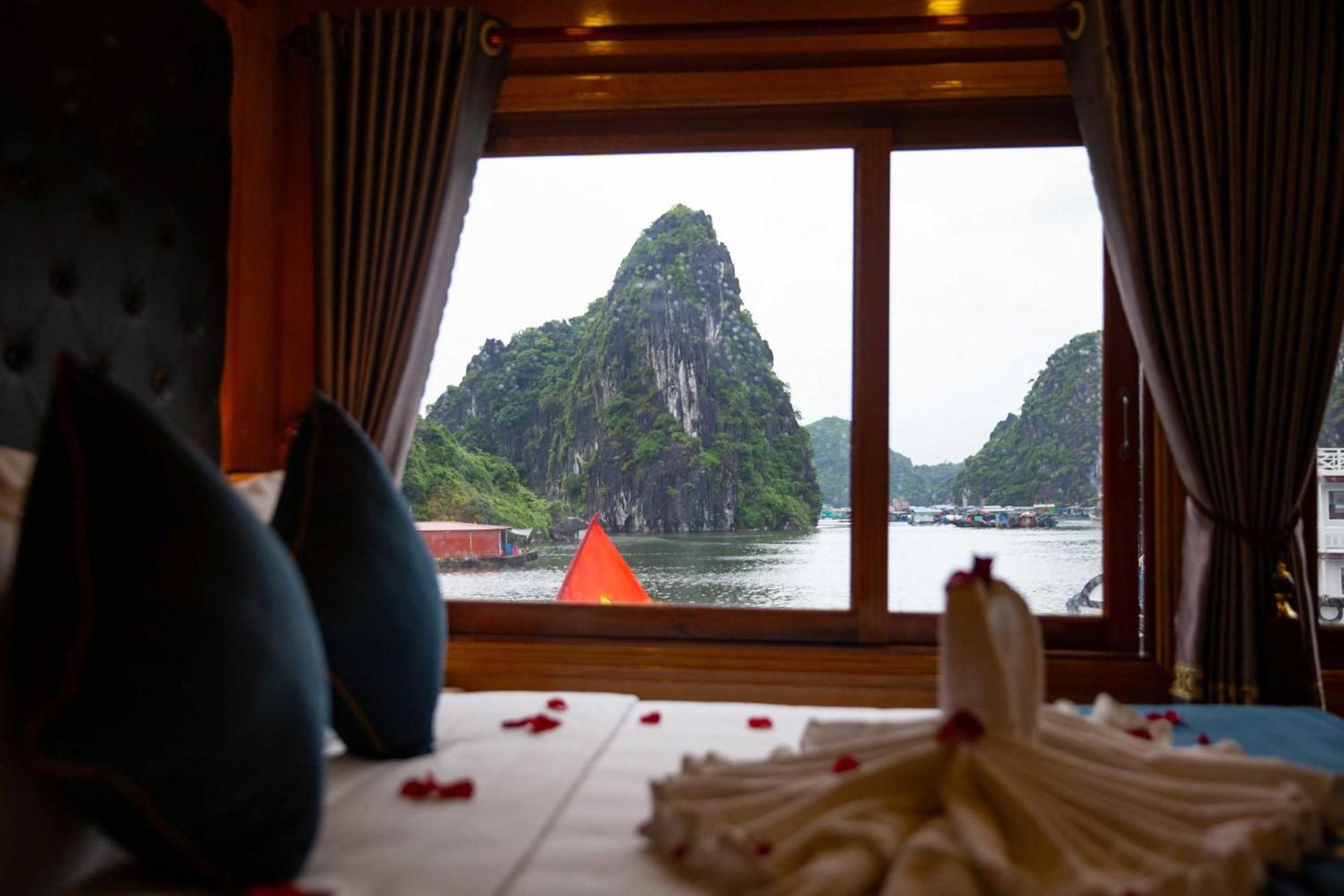 Hotel Venezia Boutique Cruises - Catba Island Chan Chau Exterior foto