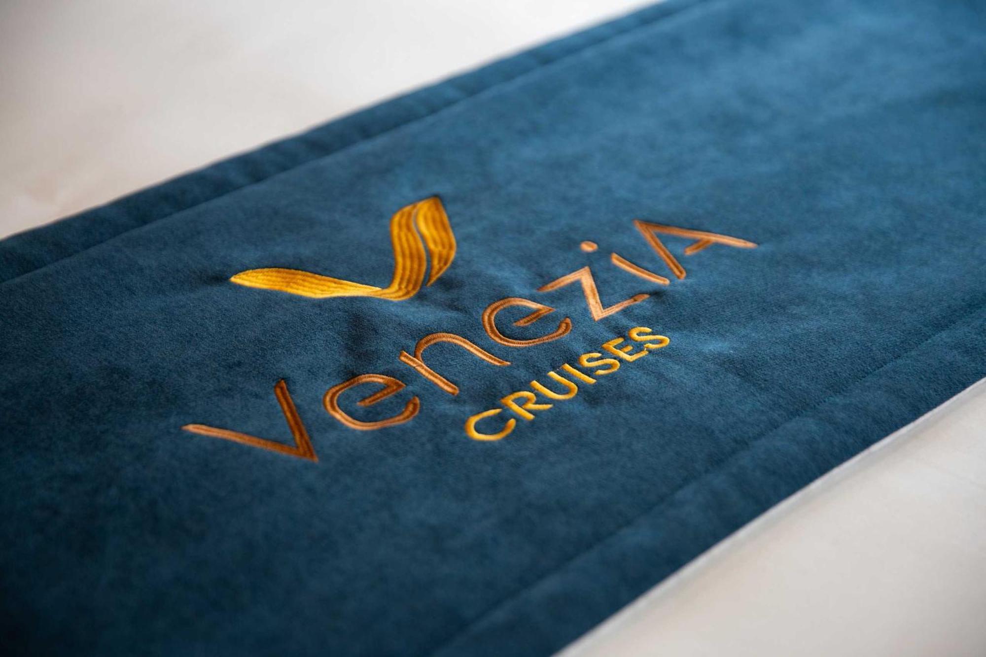 Hotel Venezia Boutique Cruises - Catba Island Chan Chau Exterior foto